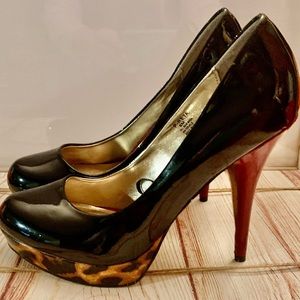 Knock em Dead Steve Madden patten leather heels